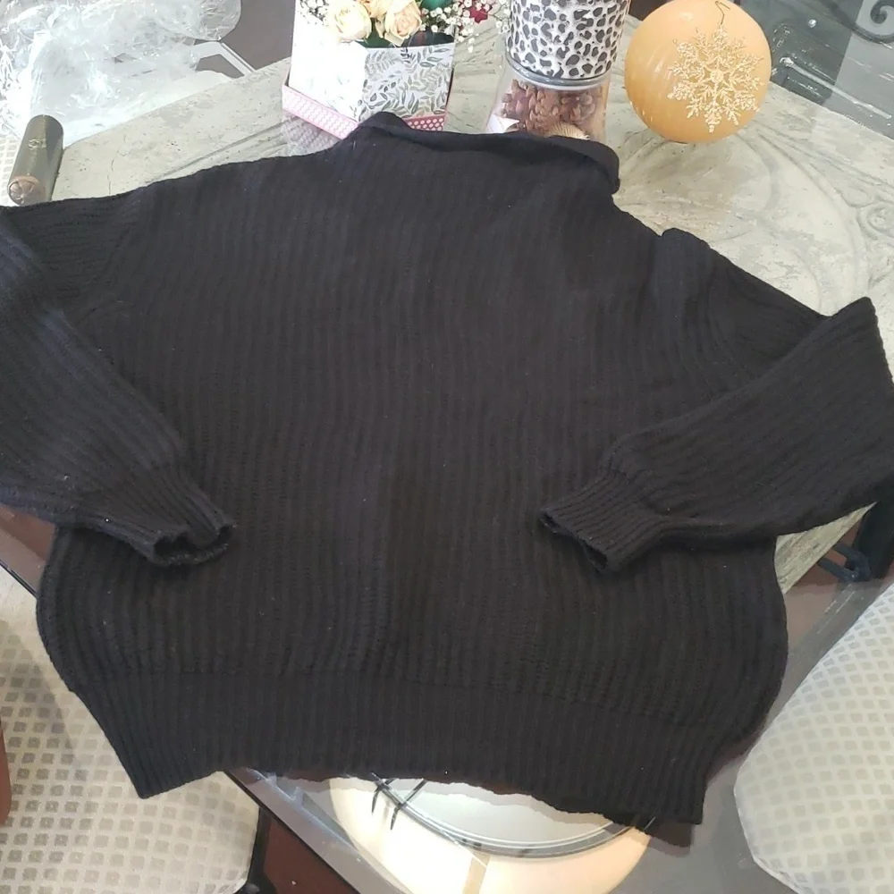 Aritzia WILFRED WAFFLE KNIT OVERSIZED CHUNKY MERINO WOOL SWEATER - Picture 5 of 7
